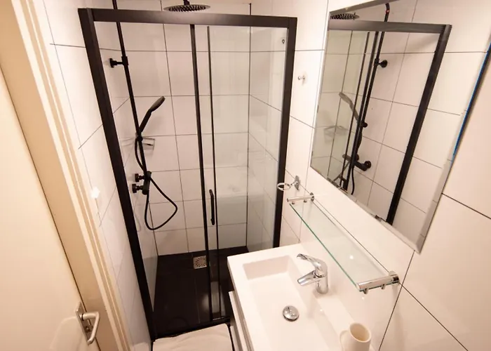 Πανσιόν Beautiful Dutchhouse Centrum 3*